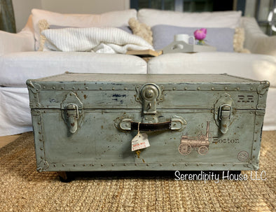 Furniture Makeover: Railway Trunk Coffee Table + IOD Exploration Transfer